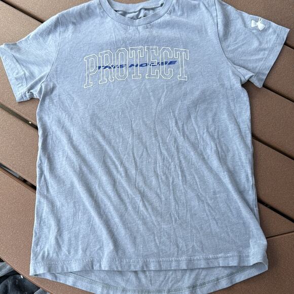 Lot of 3 Youth Medium Under Armour Maroon and Light Gray Tees - Picture 11 of 15